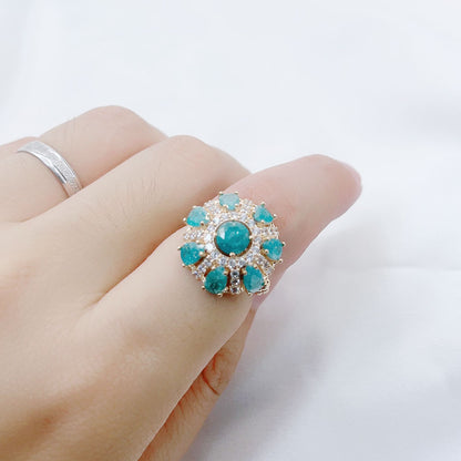 Golden Round Seven Flowers Light Blue Zircon Ring