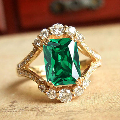 Imitation Natural Zambian Emerald Ring Four Carat Princess Cut Green Diamond Ring