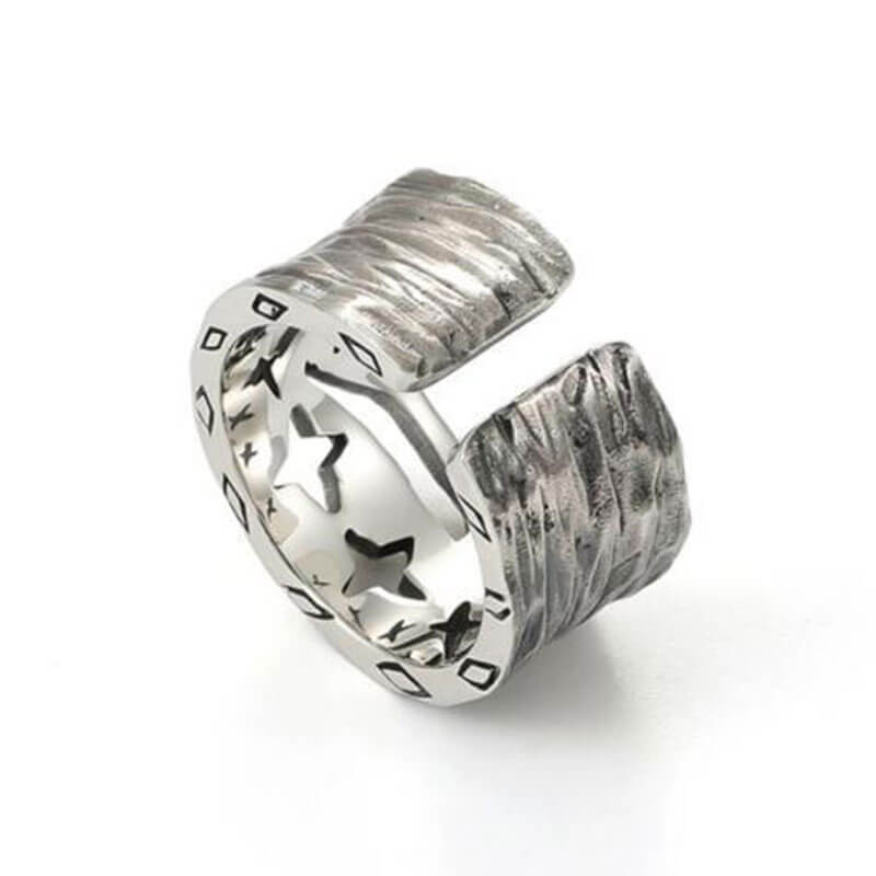 Hollow Clown Texture Thick Band Ring