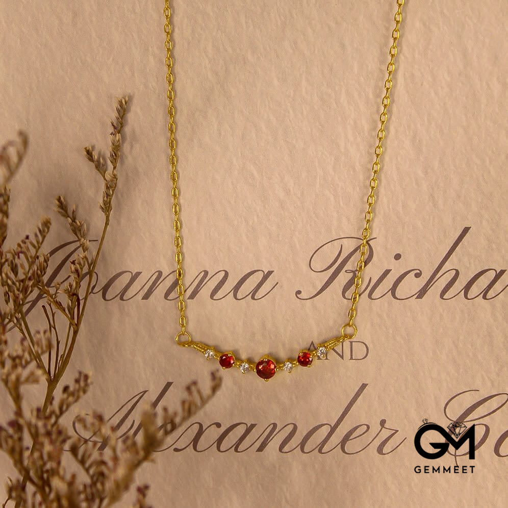 "Symbol of Independence" Garnet Diamond Necklace