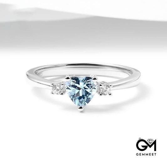 Delicate Aquamarine Heart-shaped Zircon Ring