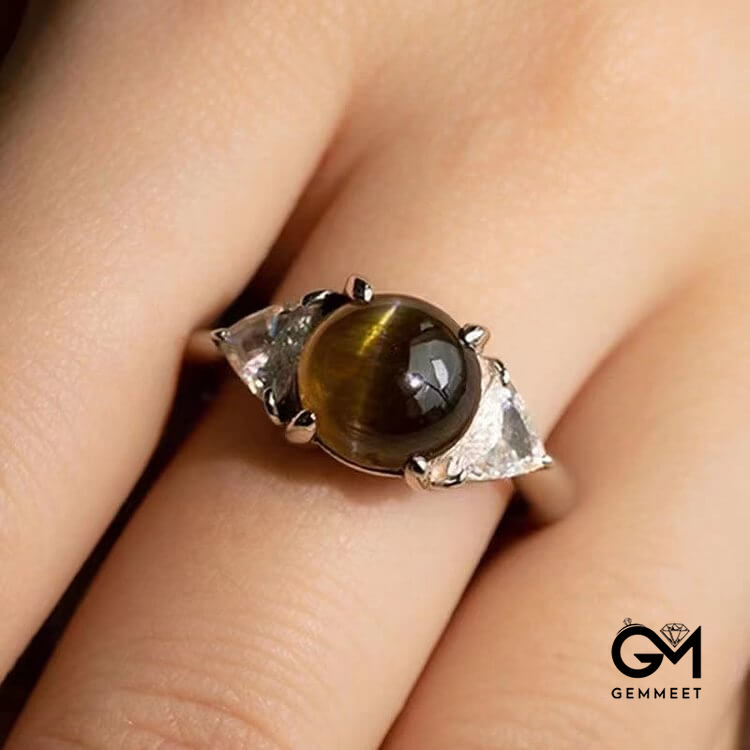 Four Claw Golden Green Cat's Eye Stone Ring