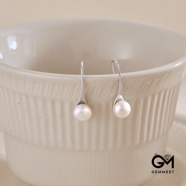 S925 Sterling Silver Pearl Irregular Spoon Earrings