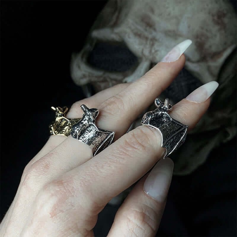 Cute Vampire Bat Vintage Ring