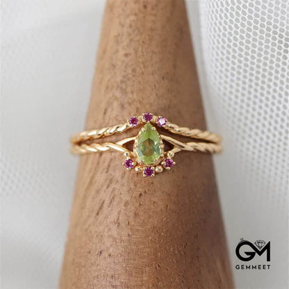 Women's 2Pcs Dainty Peridot Stacking Ring Set