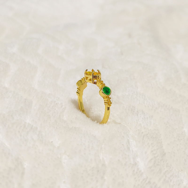 Versatile Simple Multi-Zircon Ring