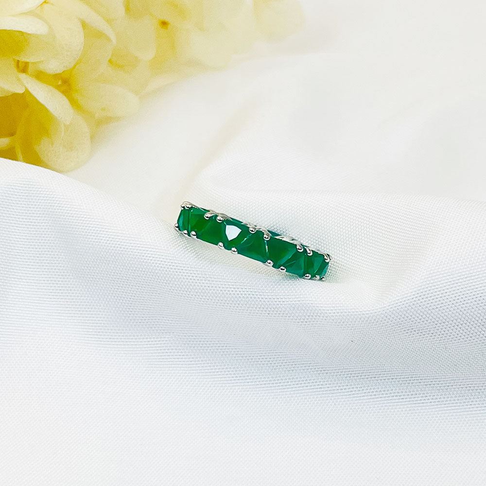 Simple Inlaid Green Zircon Ring