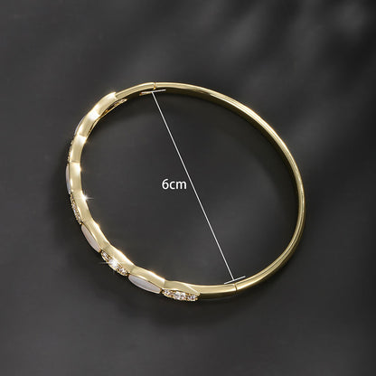 Simple and Stylish Geometric Mother-of-pearl Inlaid with Zirconium Bracelet