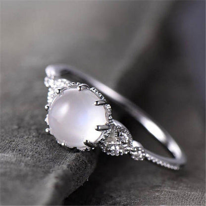 Vintage Prong Setting Moonstone Ring