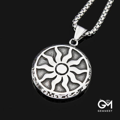 Vintage Titanium Steel Sunflower Circular Necklace