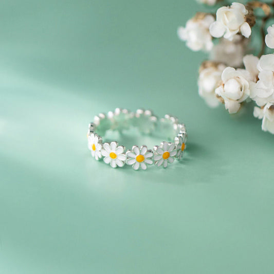 Fashion Simple Little Daisy Ring