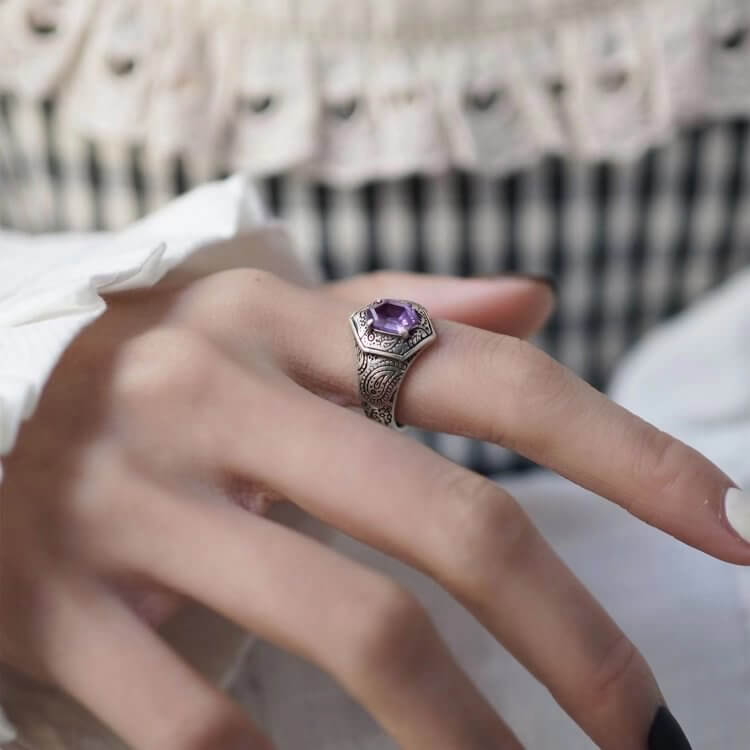 Retro Court Style Amethyst Ring