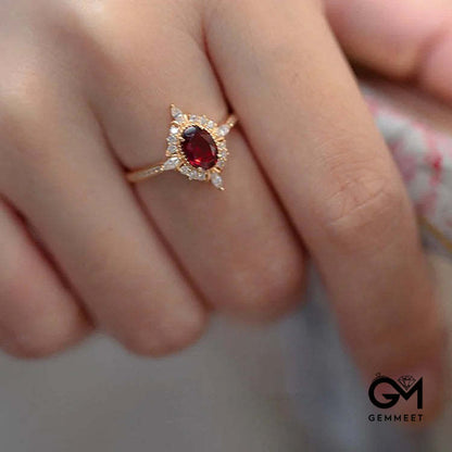 Vintage Ruby "Miss Rose" Atmosphere Ring