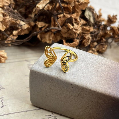 Butterfly Stereo Vintage Ring