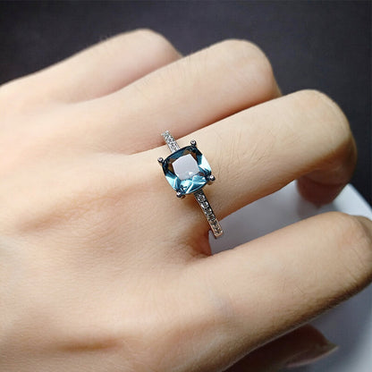 Inlaid Imitation Blue Topaz Baguette Ring Luxury Colored Gemstone Ring