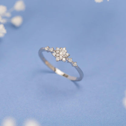 Creative Snowflake Zircon Ring