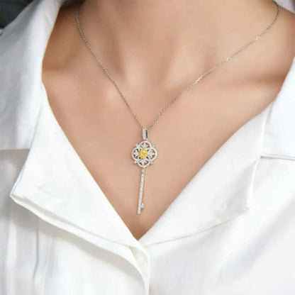 White Gold Yellow Sapphire Four-leaf Clover Key Shape Pendant