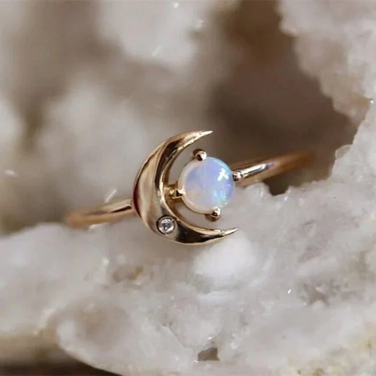 "Moon of My Life" Creative Moonstone Ring