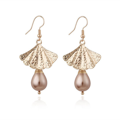 Scalloped Shell Pearl Fashion Earrings