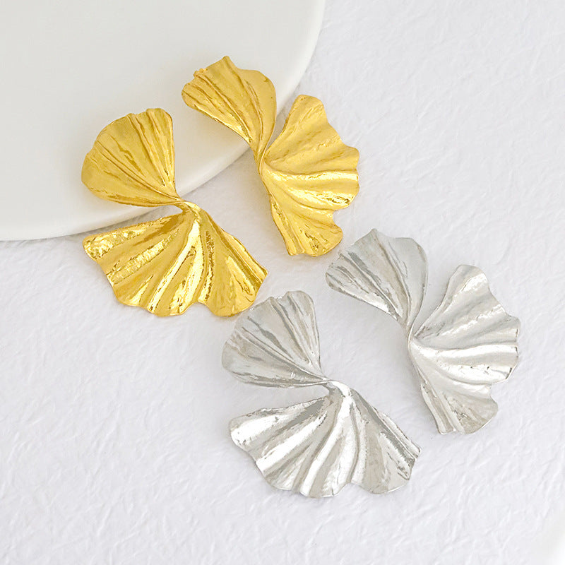 Fashion Temperament Simple Design Sense Ginkgo Leaf Earrings