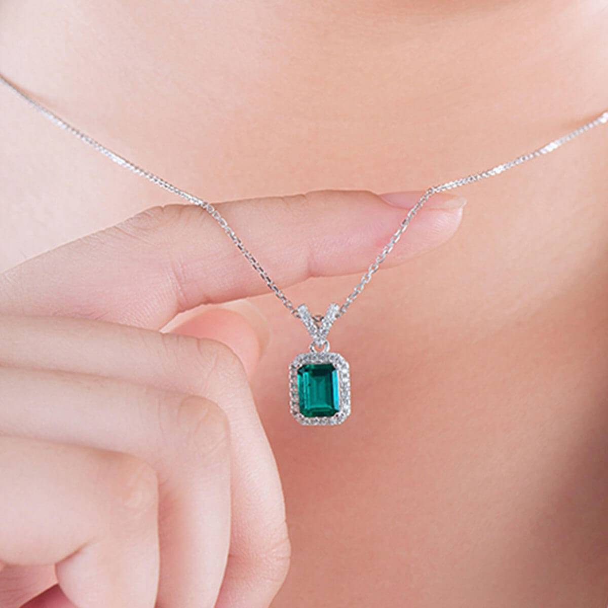 Rectangle Halo Emerald Pendant Chain