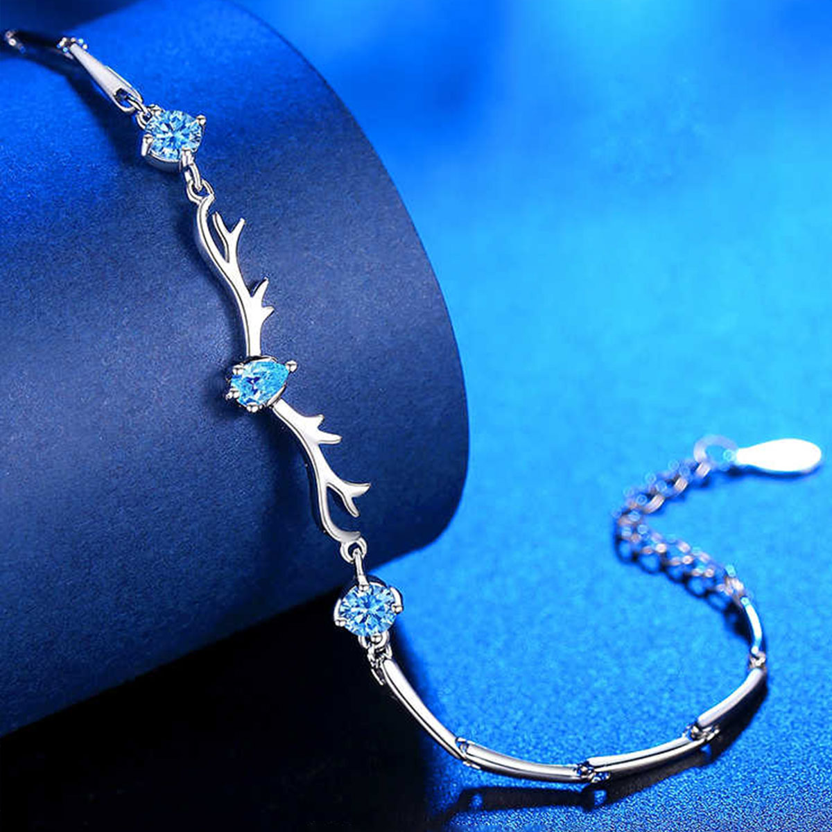 Aquamarine Gem Elk Shape KIARA Bracelet