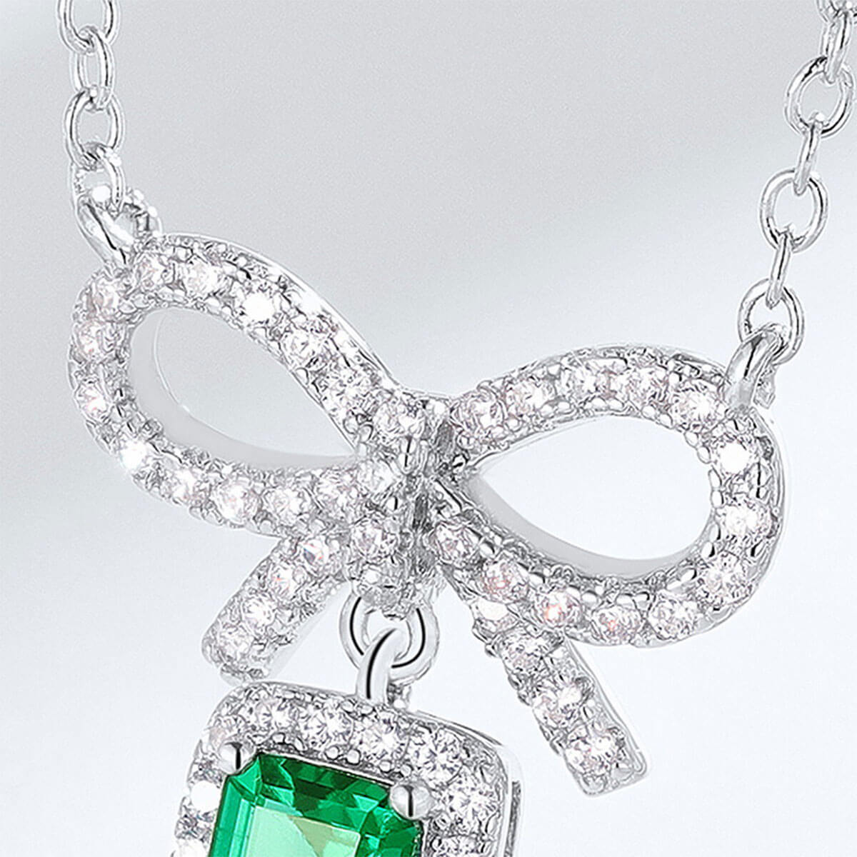 Hollow Bow Tie Emerald Halo Full Stones Pendant Chain