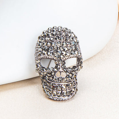 Halloween Diamond Skull Brooch Retro Personality Metal Brooch Jacket Suit Corsage Accessories