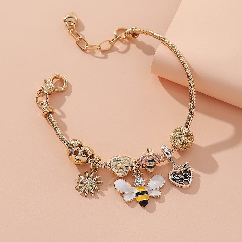 Bee Pendant Gold Bracelet