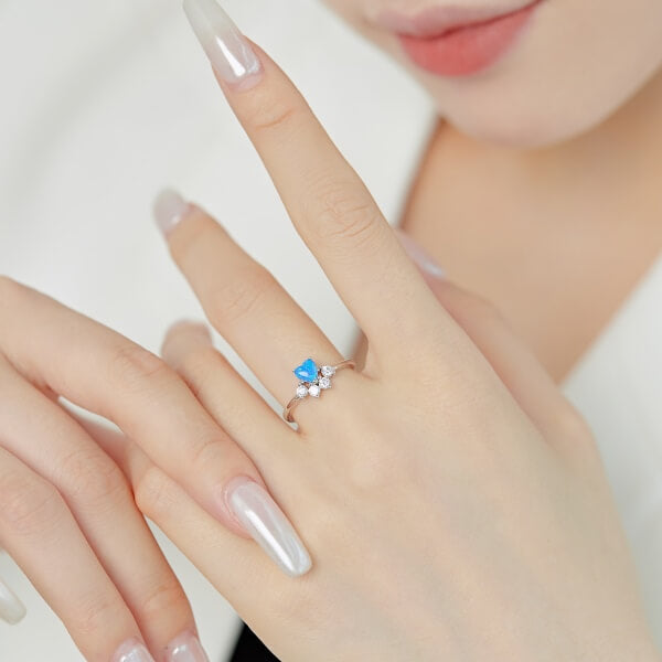 S925 Sterling Silver Blue Heart-shaped Opal Ring