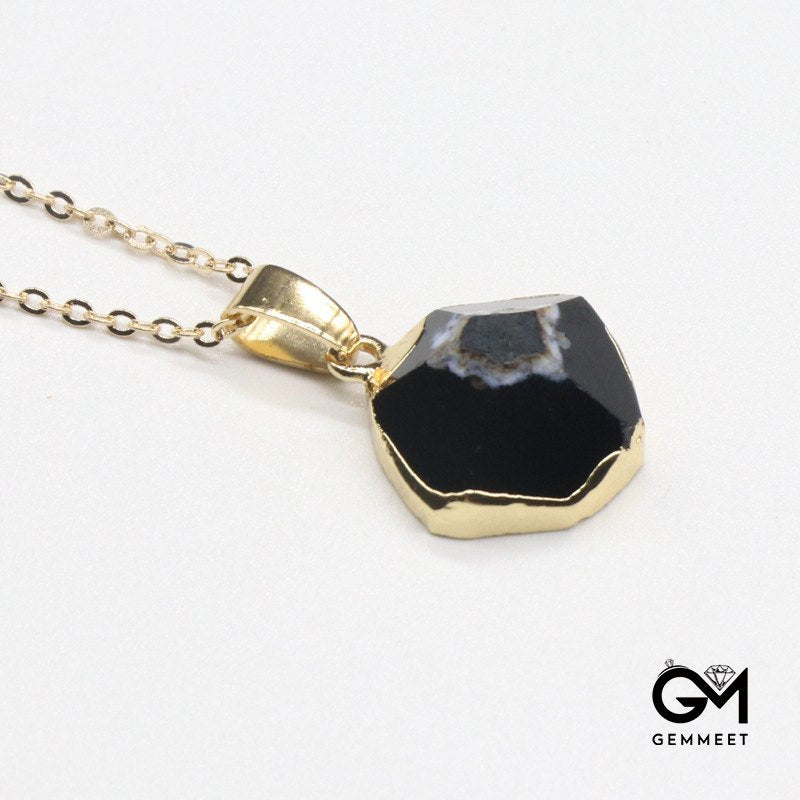 Cut Irregular Pendant Necklace