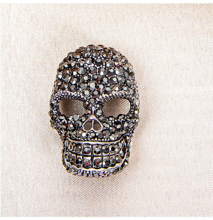 Halloween Diamond Skull Brooch Retro Personality Metal Brooch Jacket Suit Corsage Accessories