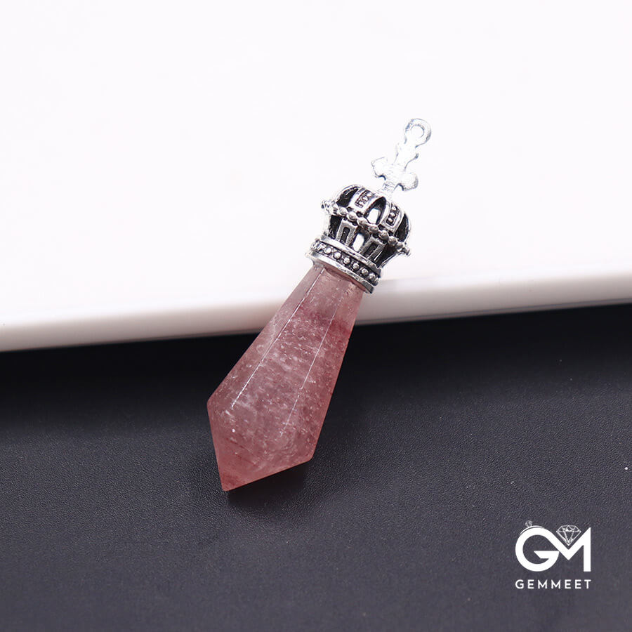 Strawberry Quartz Crown  Stone Pendant Necklace