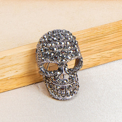 Halloween Diamond Skull Brooch Retro Personality Metal Brooch Jacket Suit Corsage Accessories